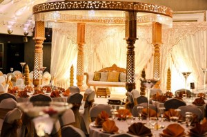 Abi - Banquetting table